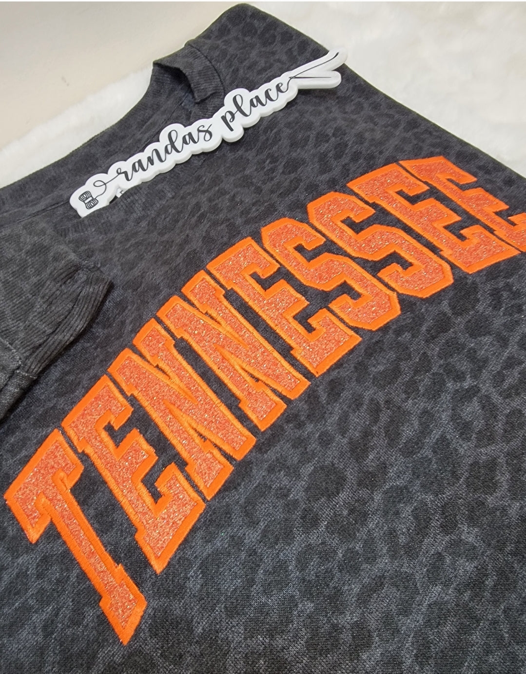Tennessee Leopard Ladies Crewneck
