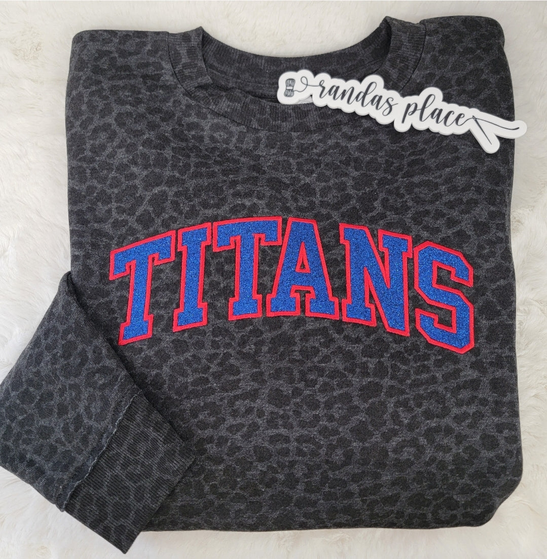 Titans Leopard Ladies Crewneck