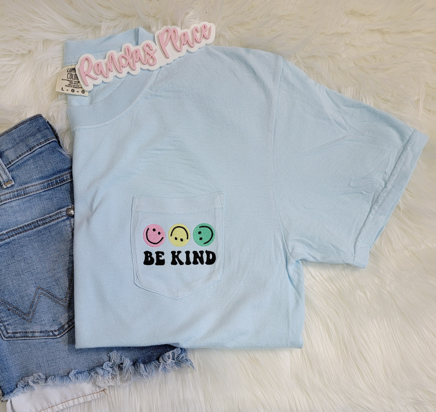 Be Kind Smiles Pocket Tee