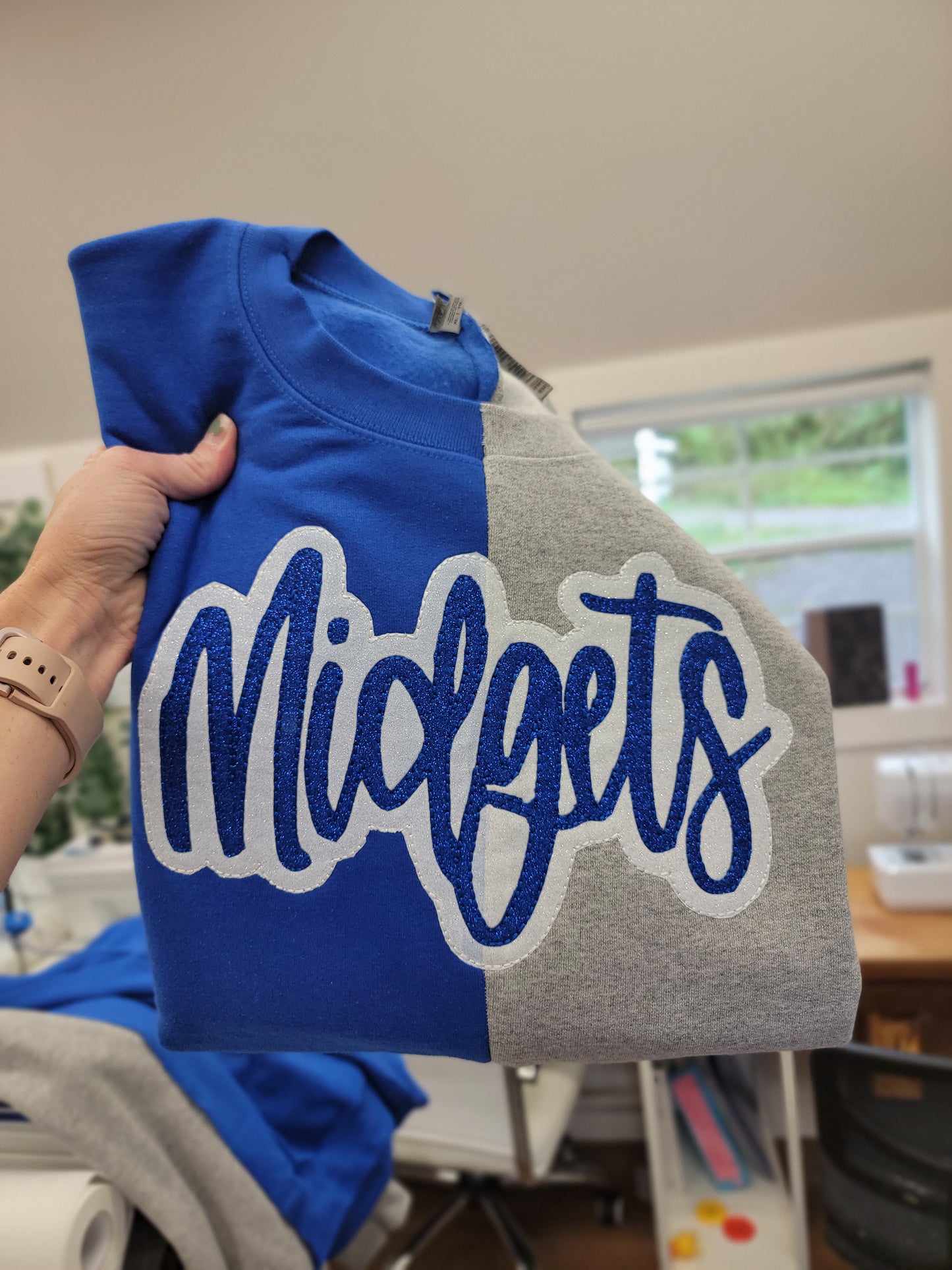 Midgets Split Sparkle Crewneck