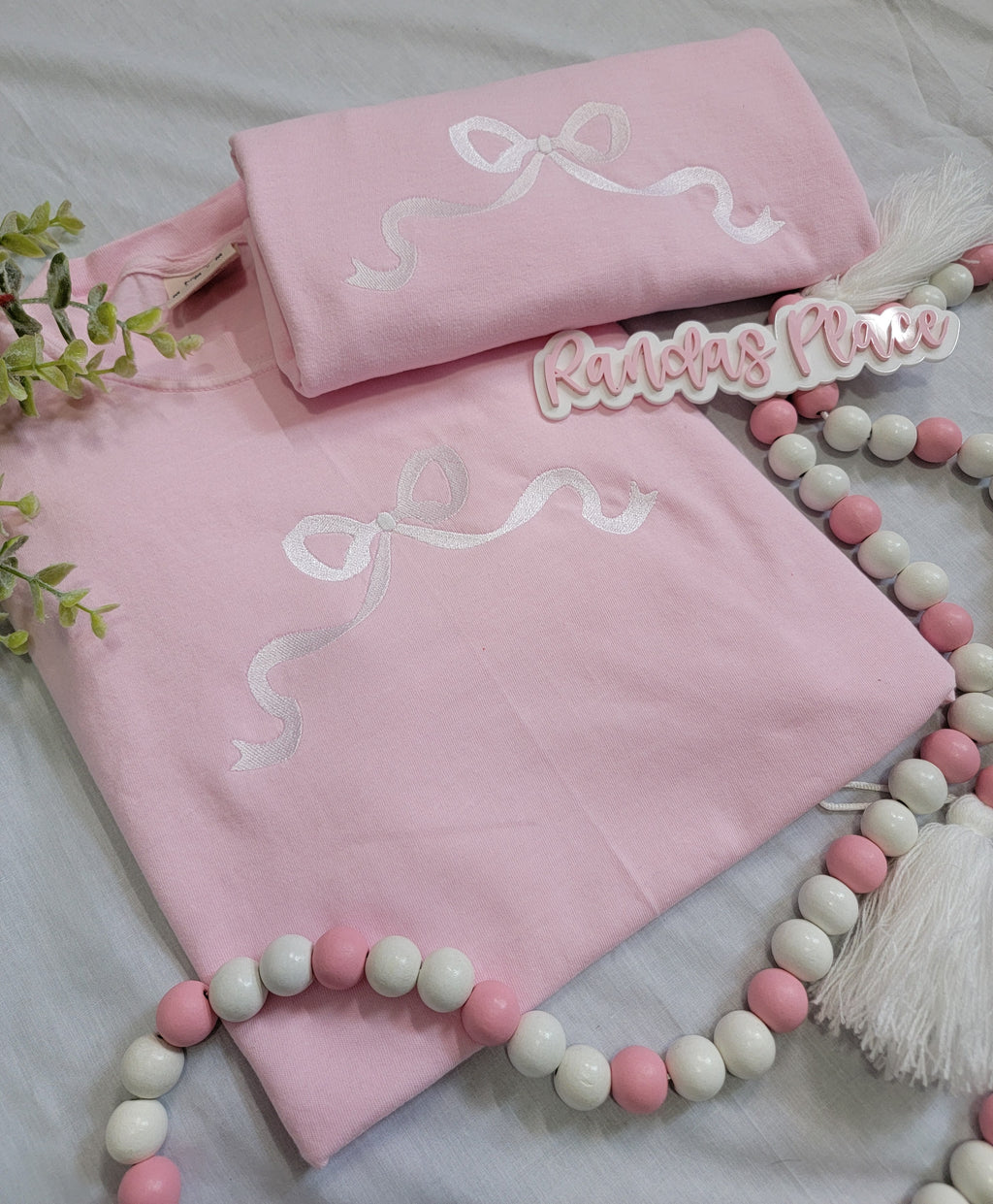 White Bow Trendy Comfort Colors Tee