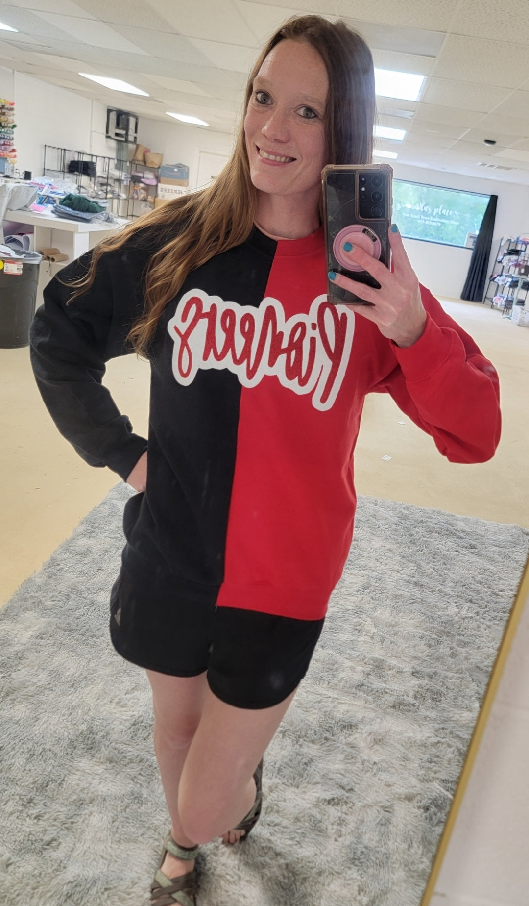 Pioneers Split Sparkle Crewneck